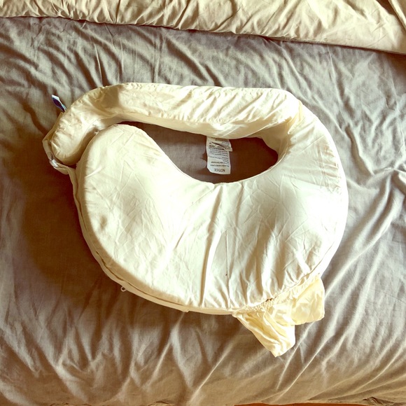 my brest friend nursing pillow plus size
